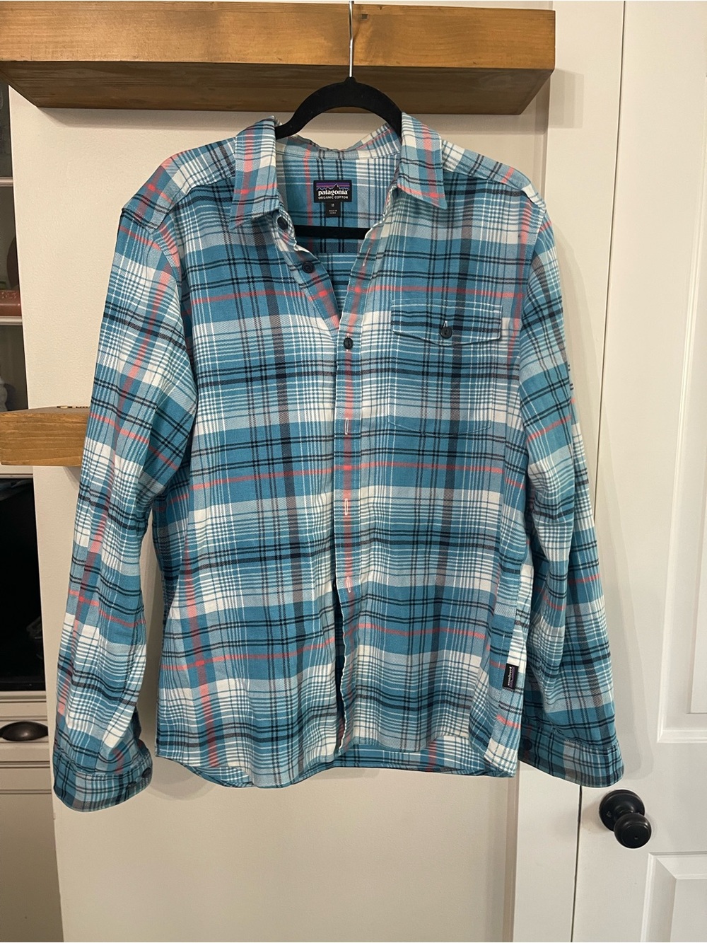 Patagonia Fjord  Men's Teal Plaid Long-Sleeve Shirt